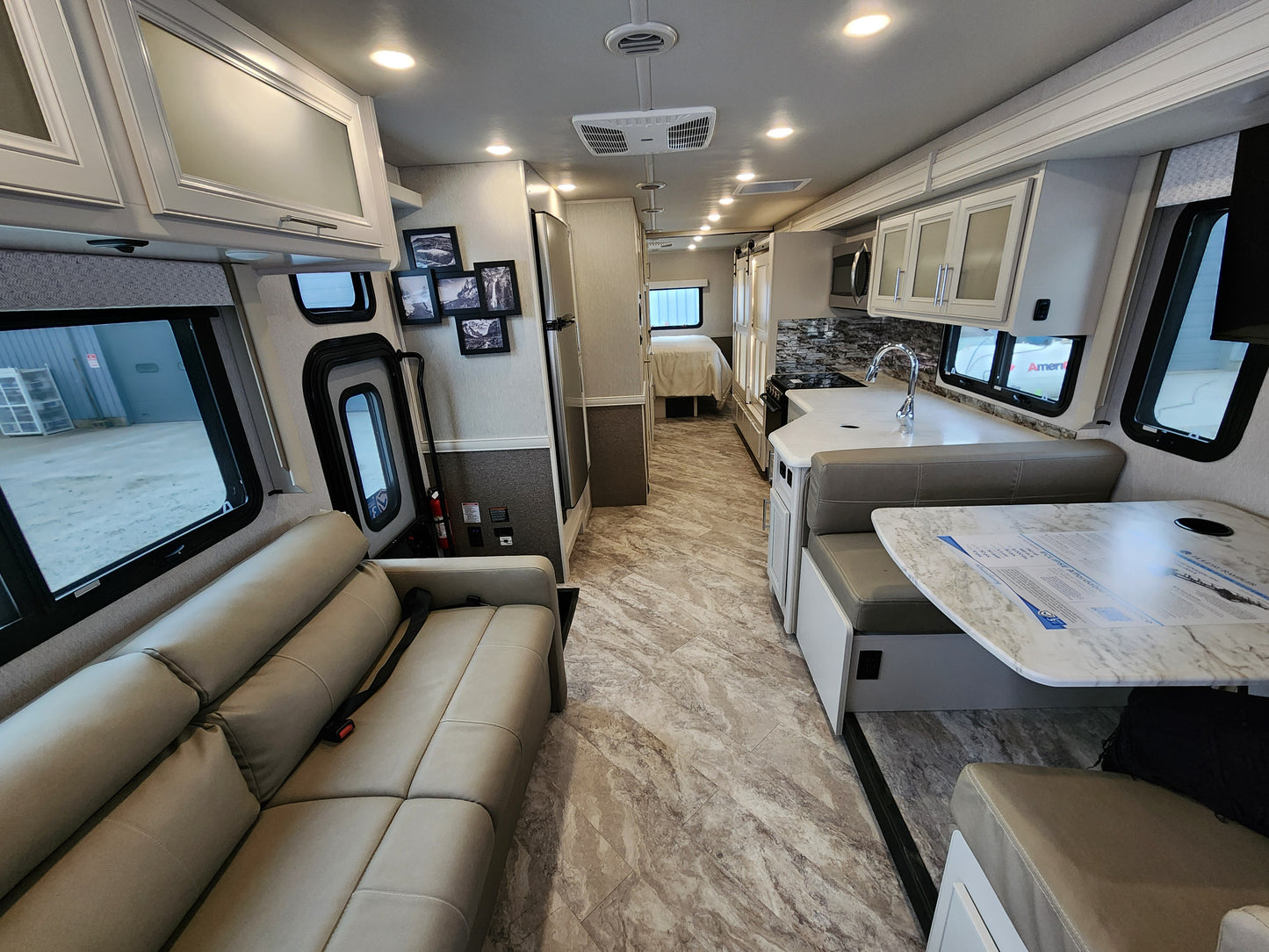 Luxury RV Adventure Awaits: Rent the Holiday Rambler Eclipse 34J Class A Motorhome!