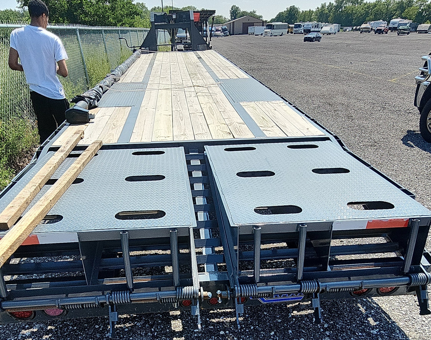 Traxx 36' TD Gooseneck Flatbed Trailer for Rent - Heavy-Duty Hauling at Your Service
