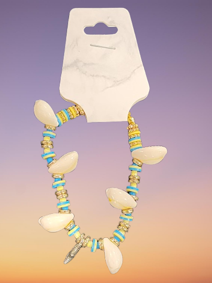 Custom Handmade Beaded Bracelet by La Estrella Reina For Sale