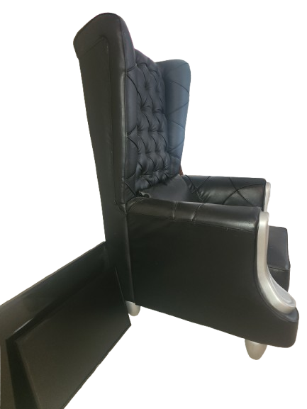 ✨ Black Wingback Throne Chair – Like New For Sale! ✨