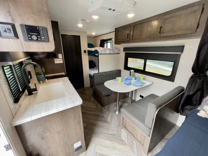 Travel Trailer for Rent! Olympia Sport 19BH - Compact and Family-Friendly