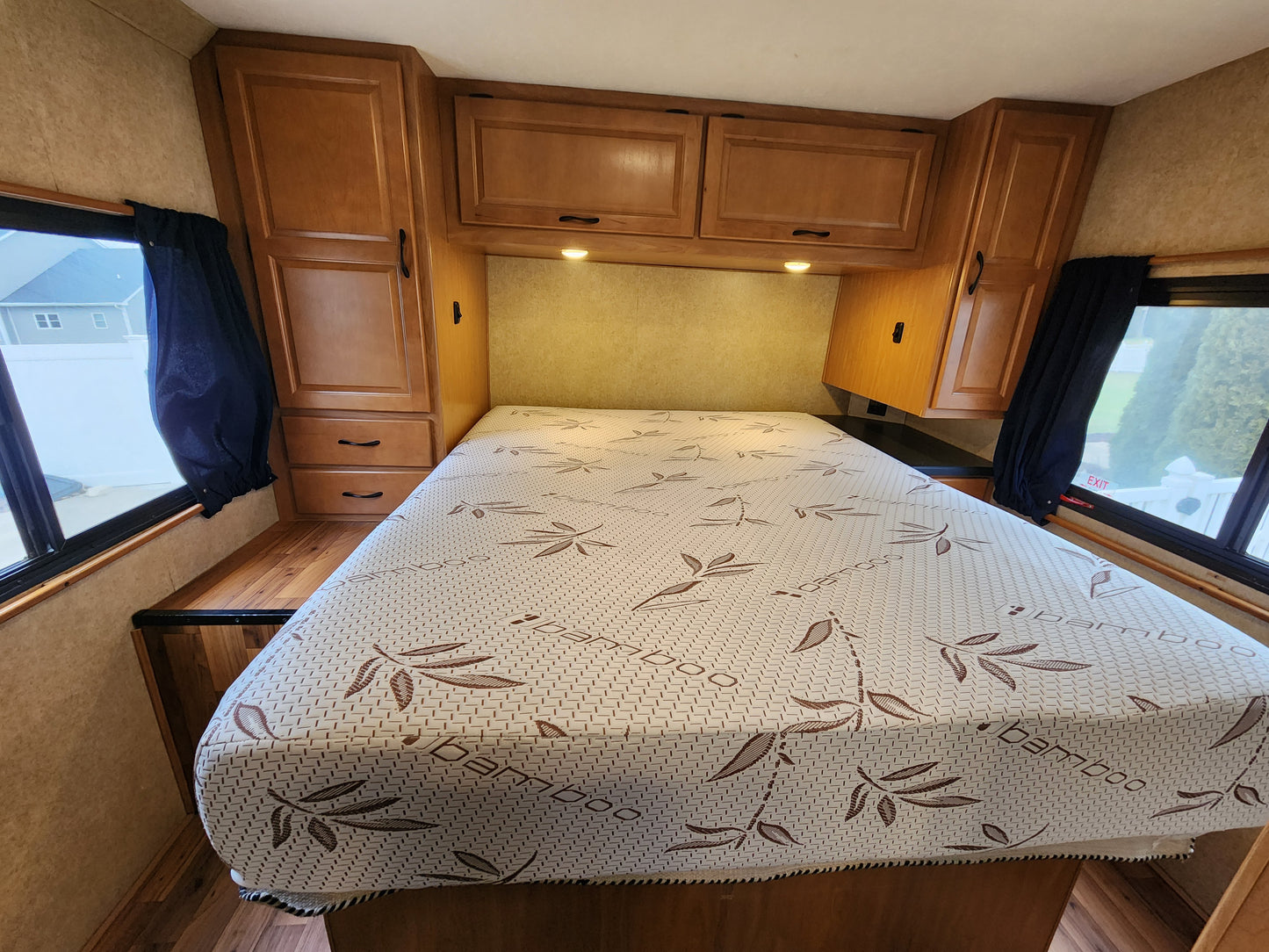 Rent the Thor Majestic 28A Class C RV for Unmatched Comfort and Adventure