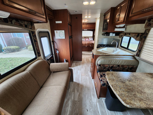 Rent the Thor Chateau 28A Class C RV for Your Ultimate Road Adventure