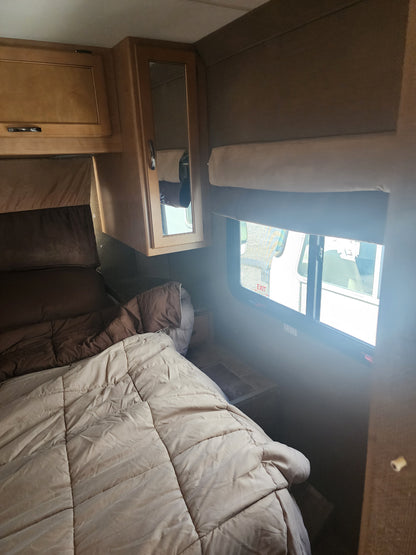 Four Winds 28A Class C RV for Rent– Reliable, Spacious, and Perfect for Your Next Adventure!