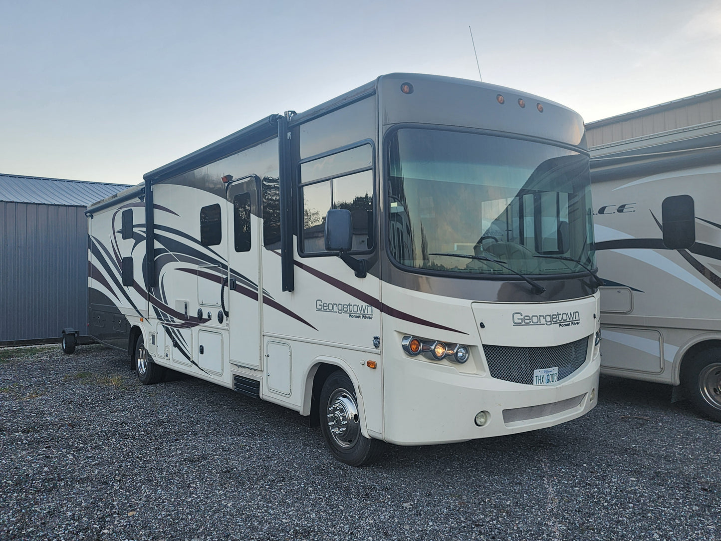 Luxury Georgetown 351DS Class A RV Rental!