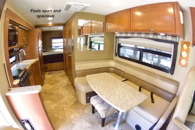 Class A RV for rent! Thor ACE 27.1 - Your Gateway to Adventure