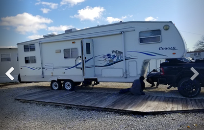 Budget-Friendly Adventure: Keystone Cougar 281EFS Fifth Wheel RV for Rent